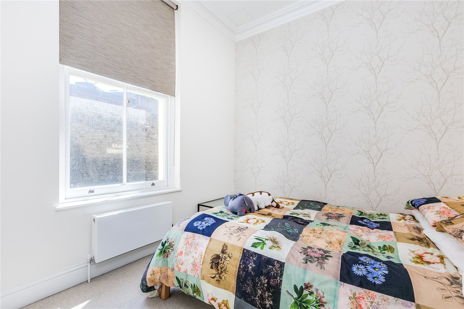 Flat Elgin Avenue in City of Westminster