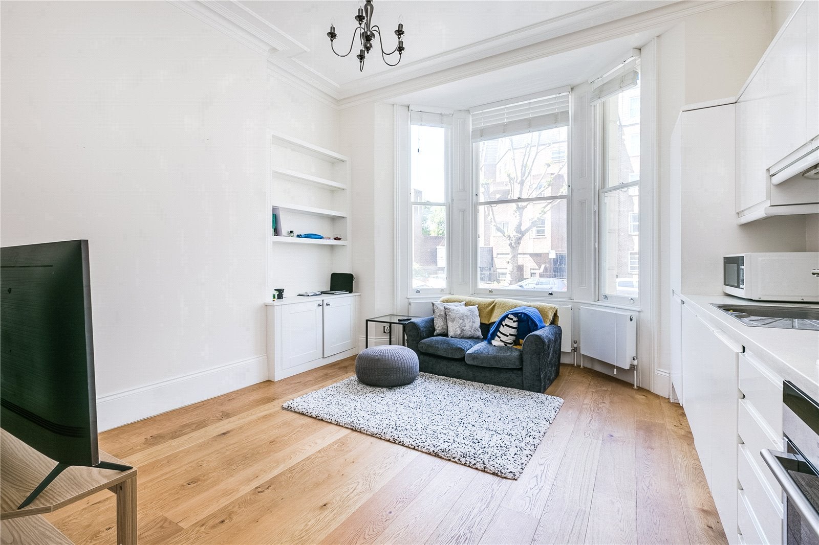 Flat Elgin Avenue in City of Westminster