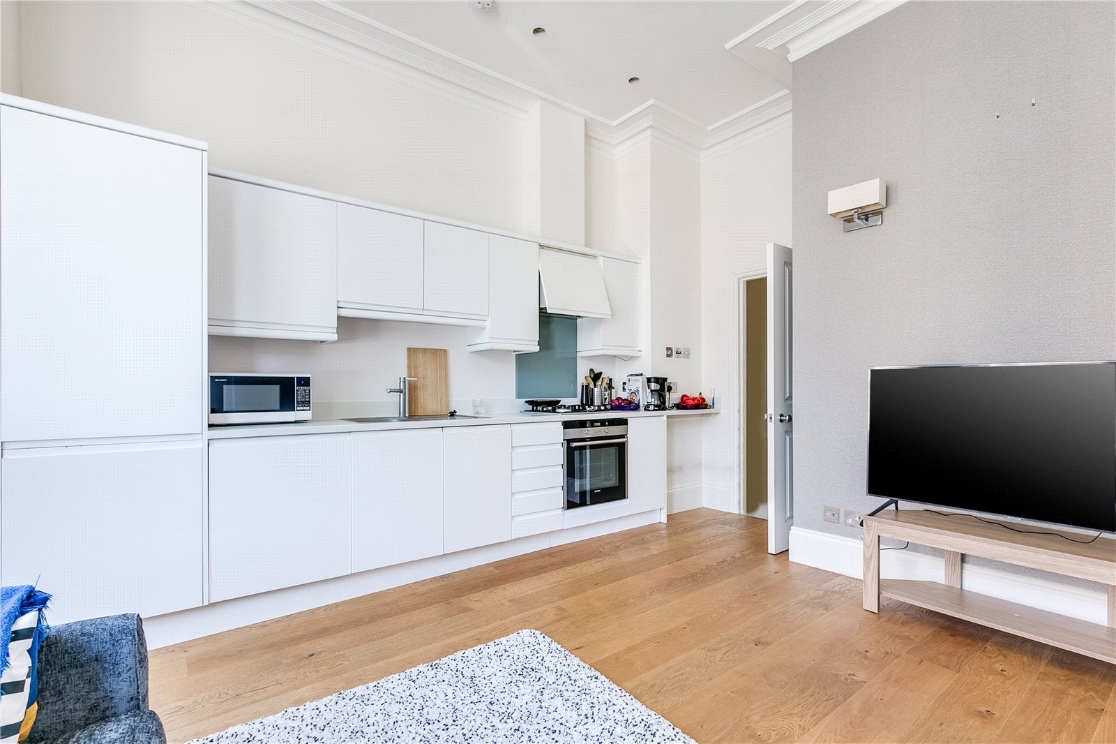 Flat Elgin Avenue in City of Westminster