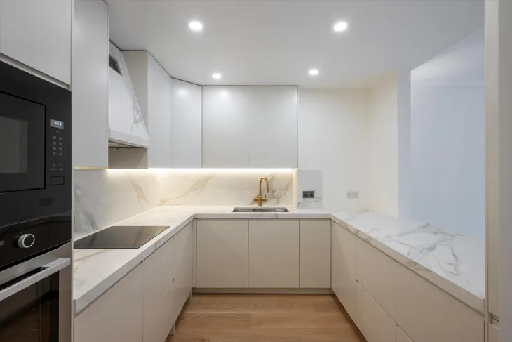 Flat Kensington Gore in City of Westminster