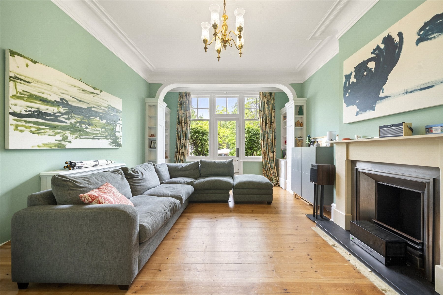 House Ditton Road in Greater London