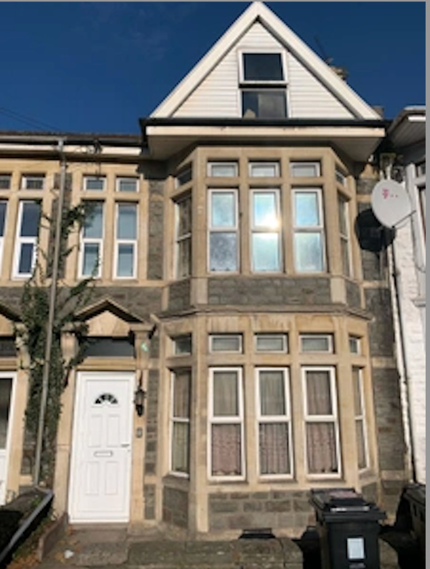 Room Downend Road in Bristol