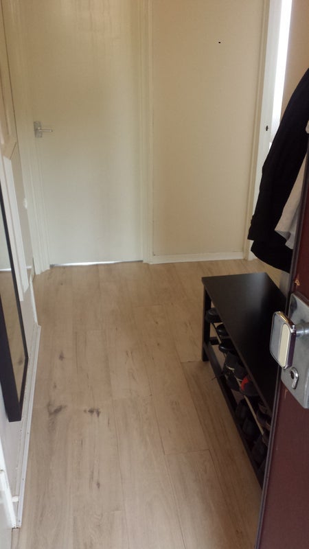 Flat Kinglake Street in Greater London