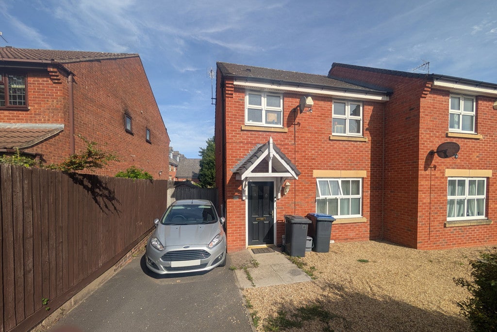 House Lutterworth Road in Hinckley and Bosworth