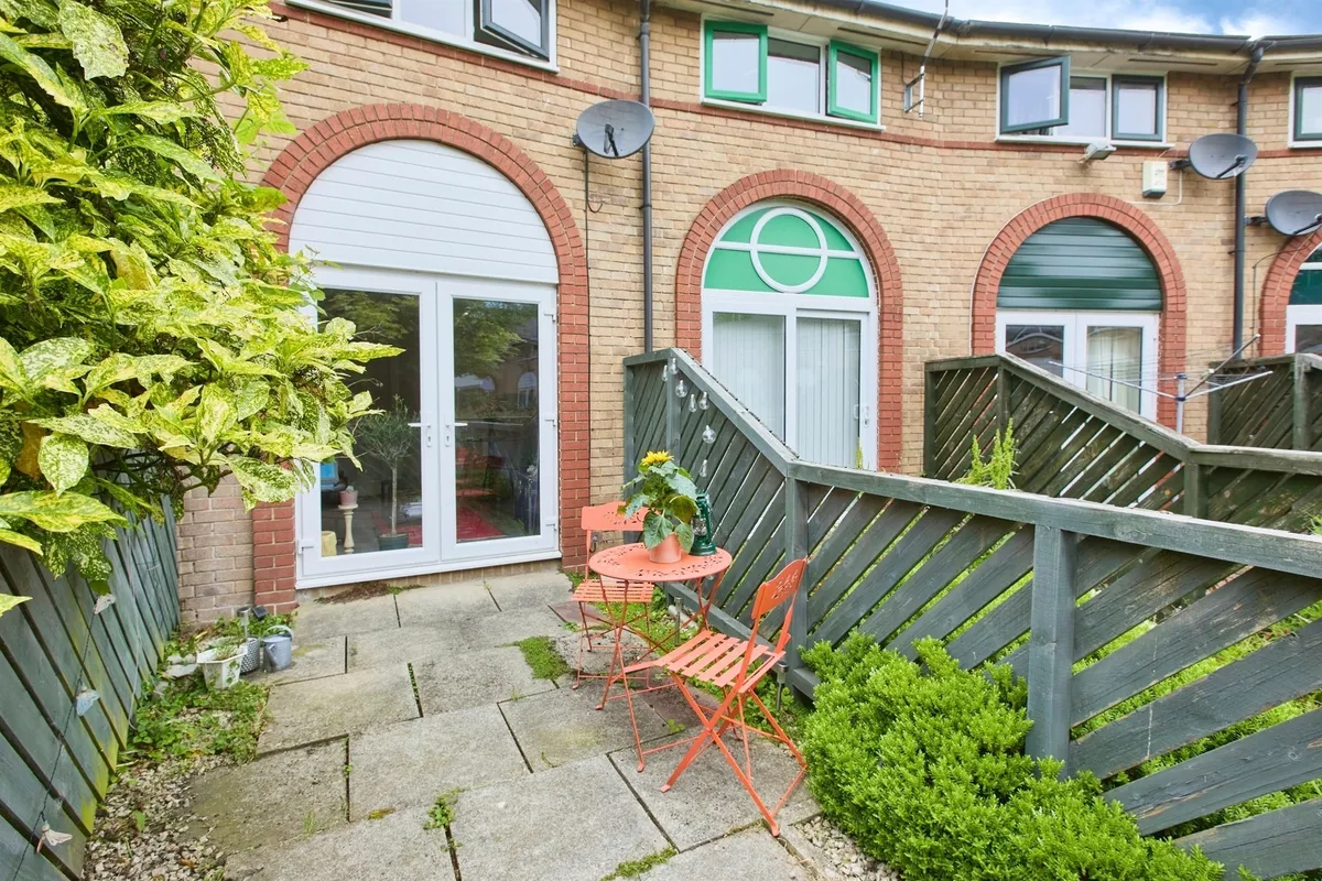 House Wellington Crescent in Derby