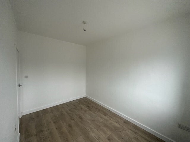 Flat Woodchurch Road in Prenton