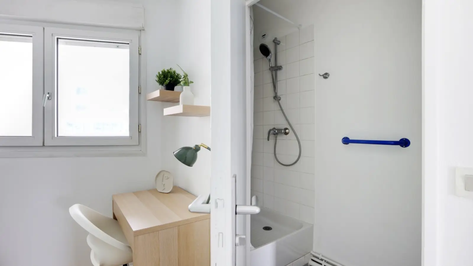 Room Rue de l'Abreuvoir in Courbevoie