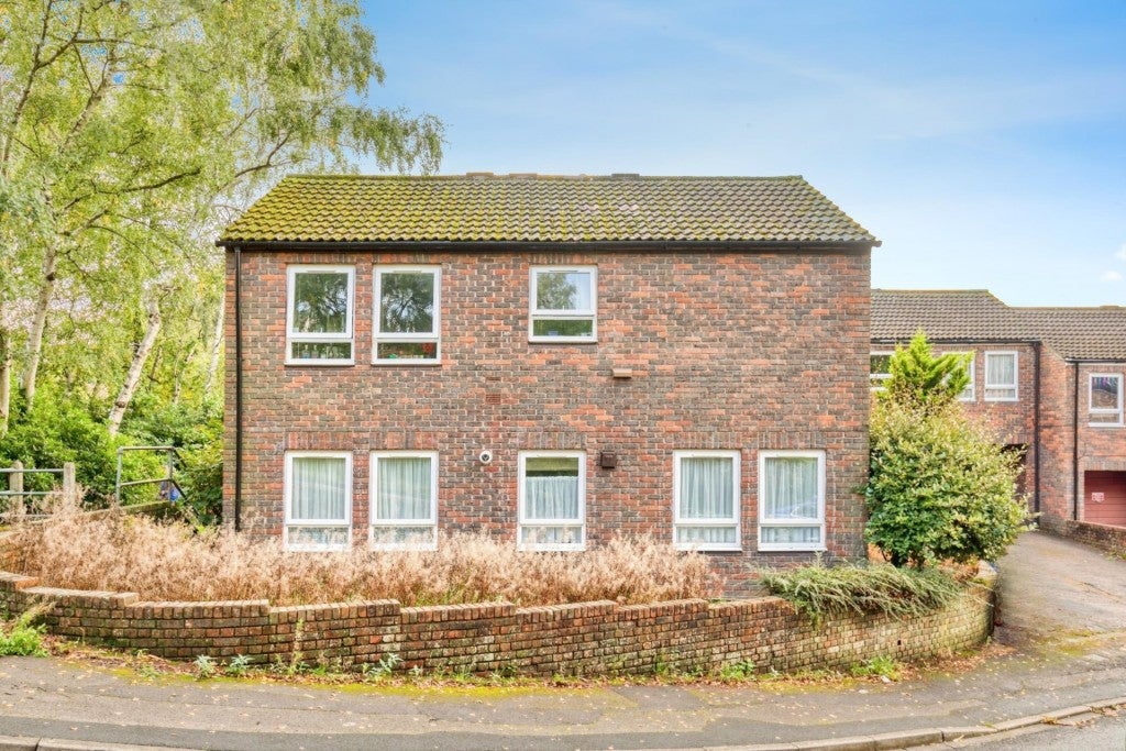 Flat Jevington in Bracknell