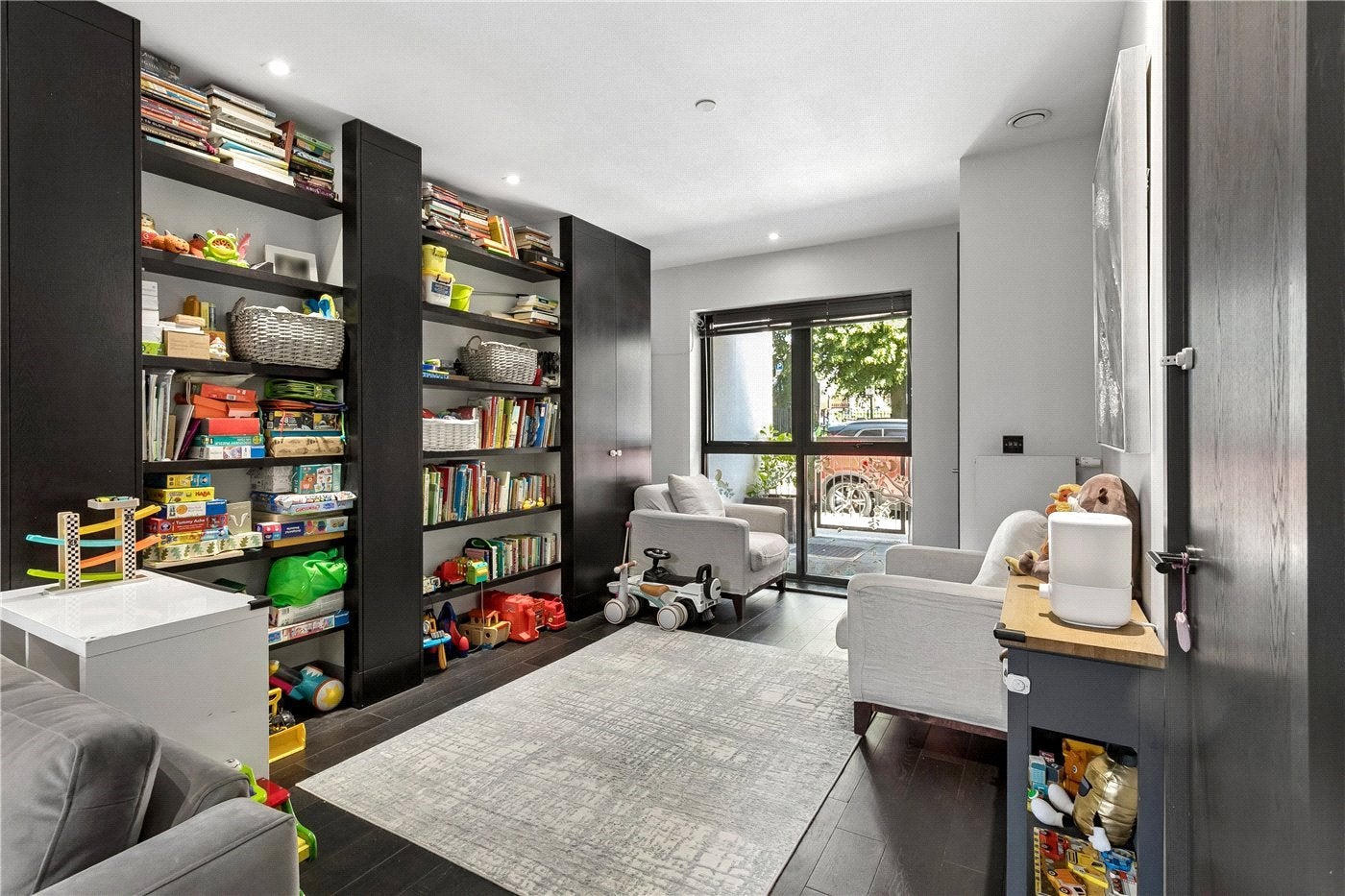 House Charlotte Terrace in Greater London