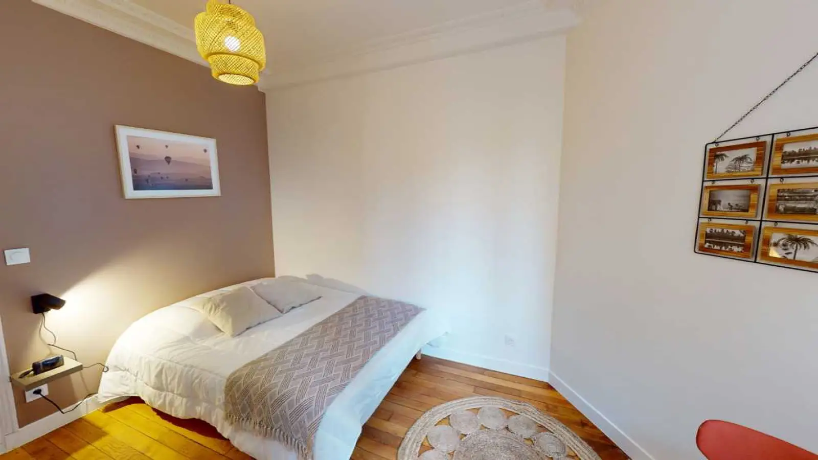 Chambre Rue Crozatier à Paris