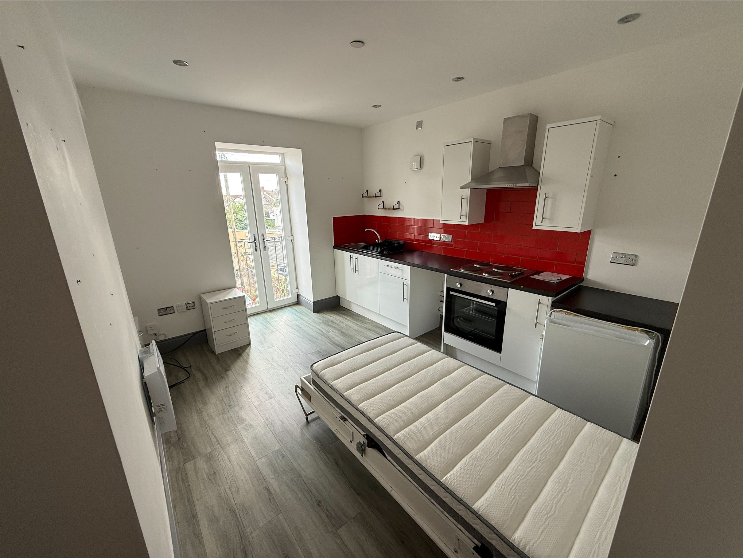 Flat Walter Road in Swansea