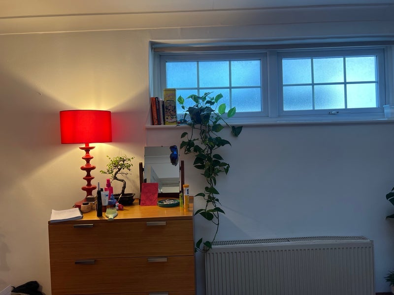 Room Evering Road in Greater London