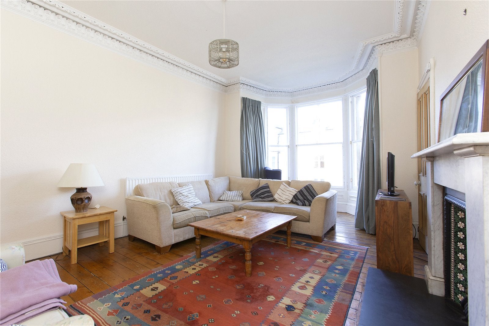 Flat Marchmont Crescent in City of Edinburgh