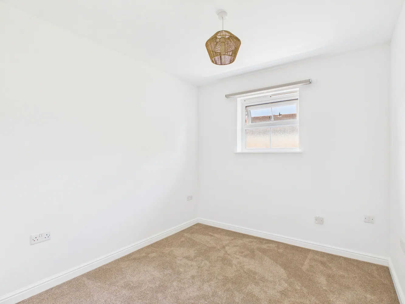 Flat Coopers Rise in High Wycombe Community Board