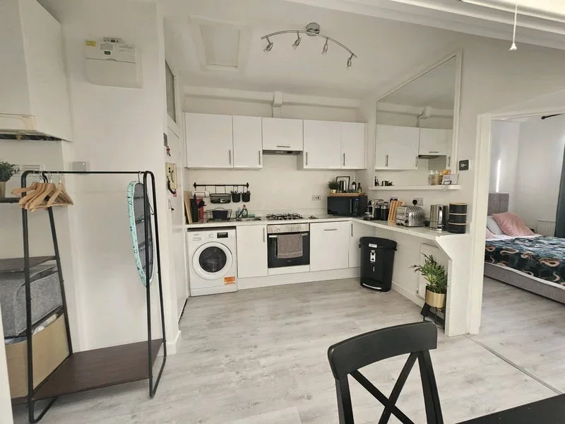 Room King Street in Greater London