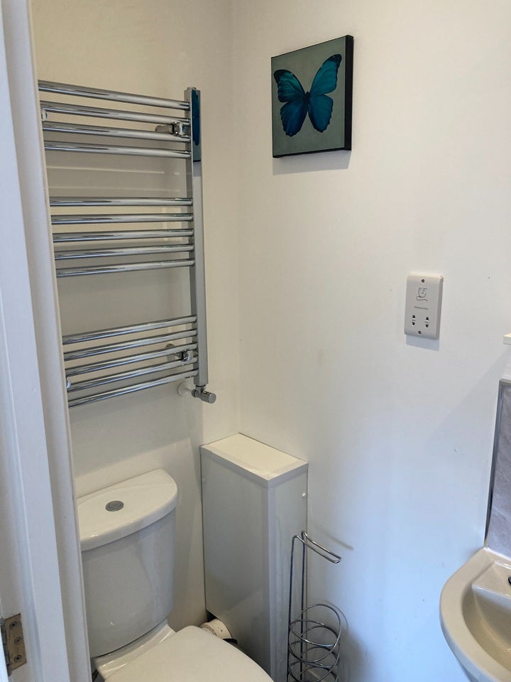 Room Princess Road in Woking