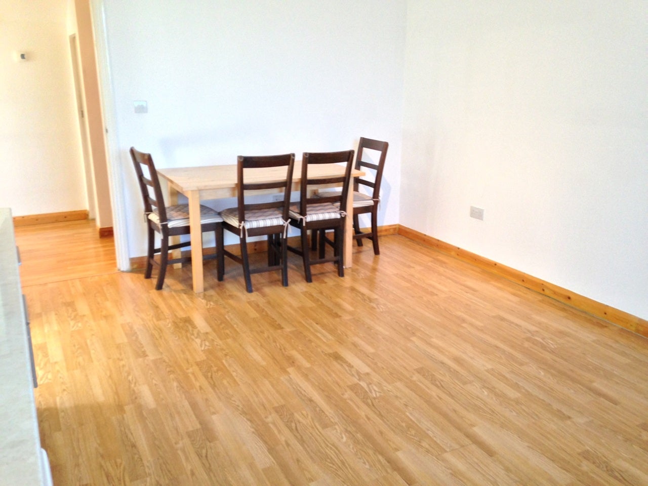 Flat Craven Avenue in Greater London
