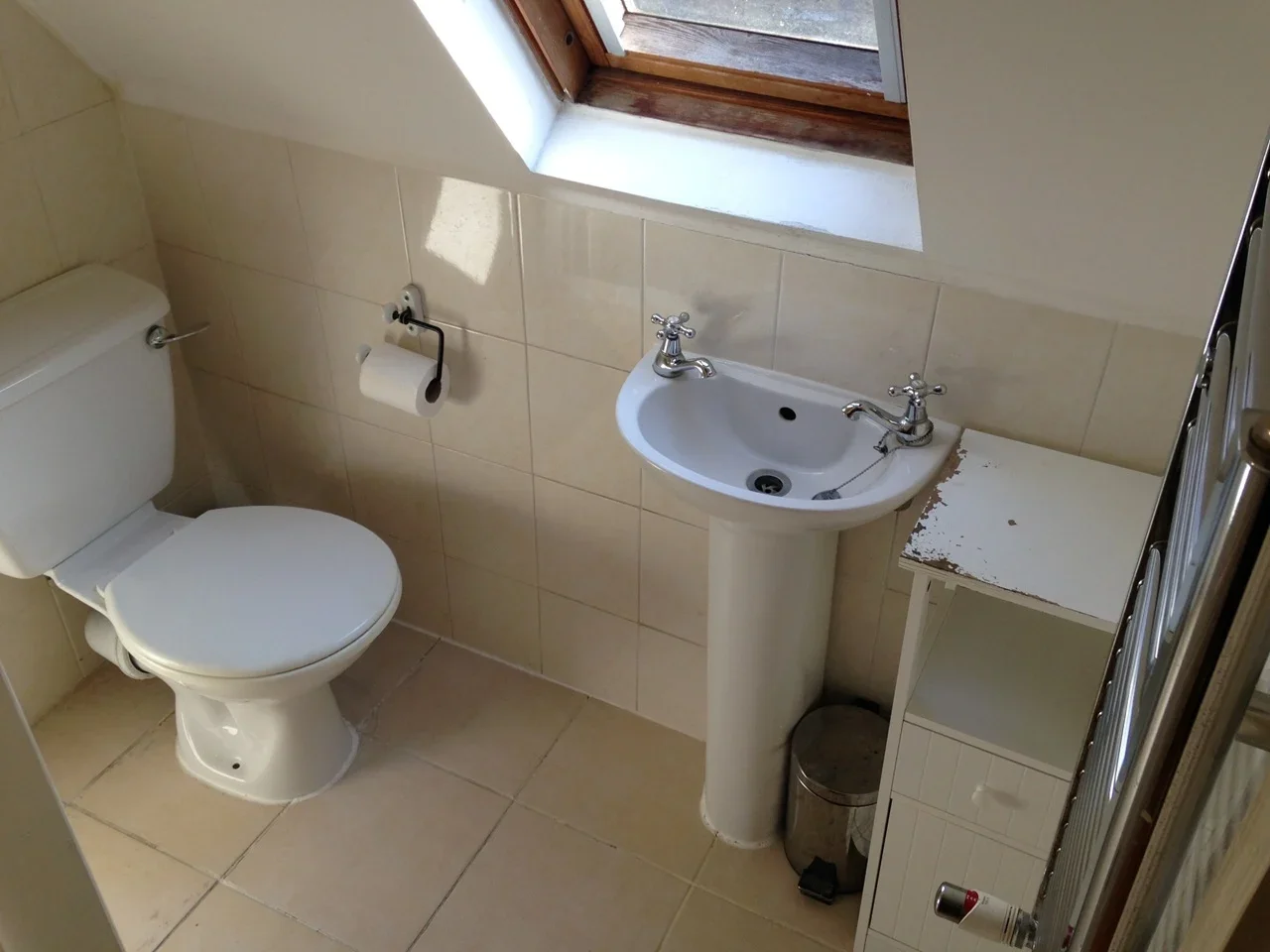 Flat Craven Avenue in Greater London