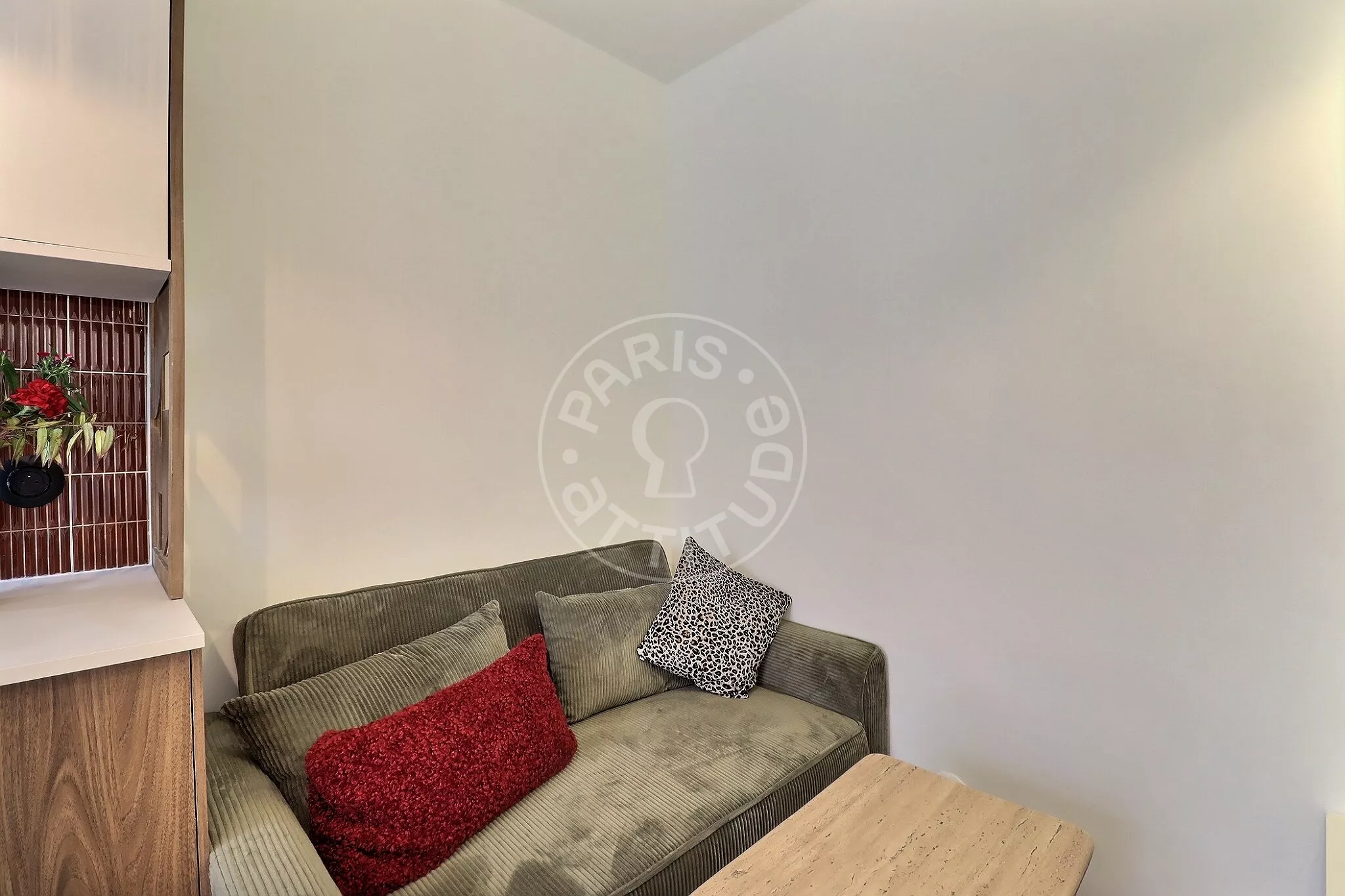 Appartement Rue Yvonne Le Tac à Paris