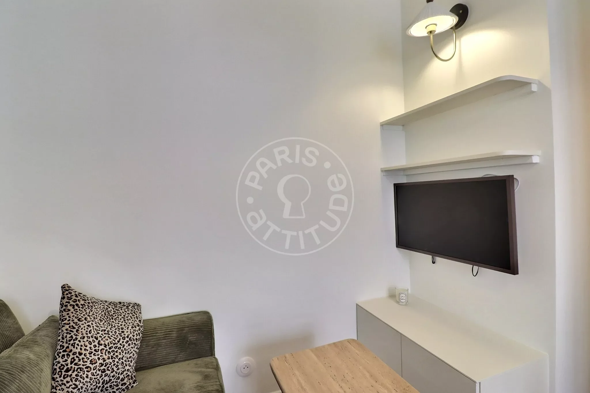 Appartement Rue Yvonne Le Tac à Paris