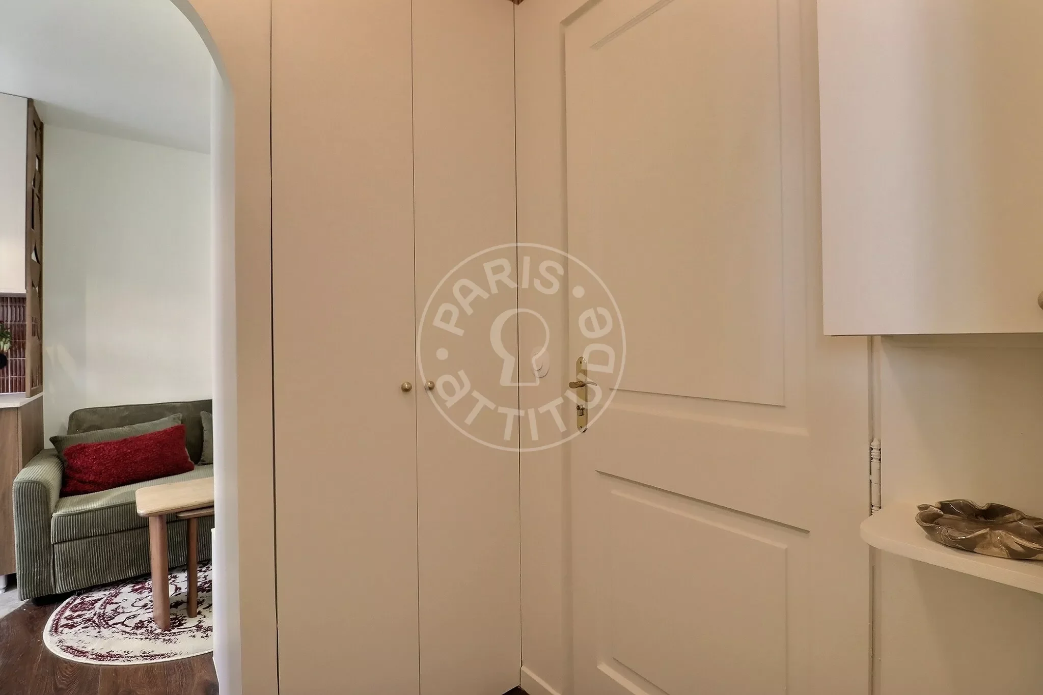 Appartement Rue Yvonne Le Tac à Paris