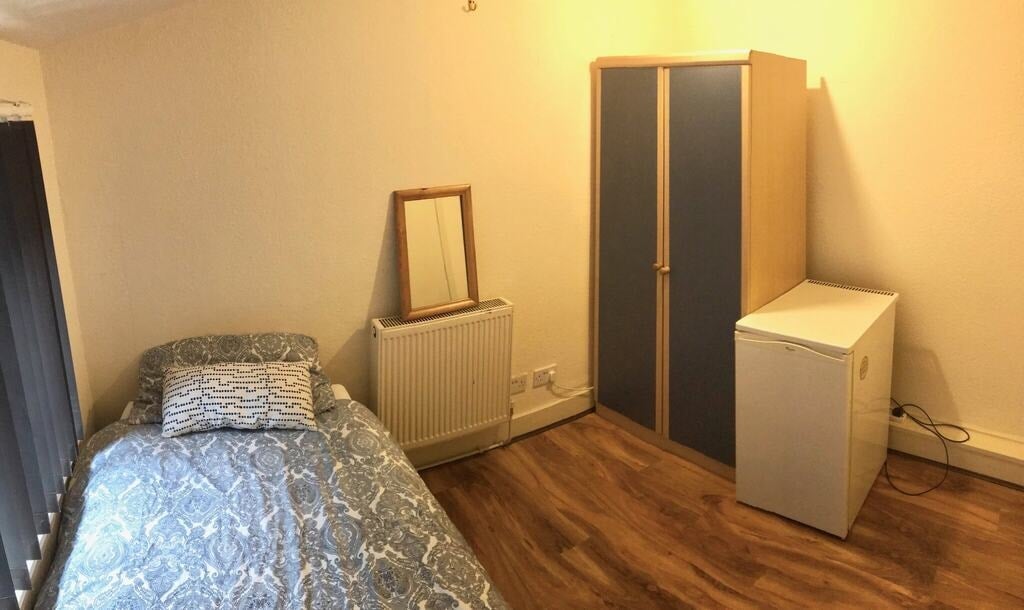 Room Anson Road in Greater London