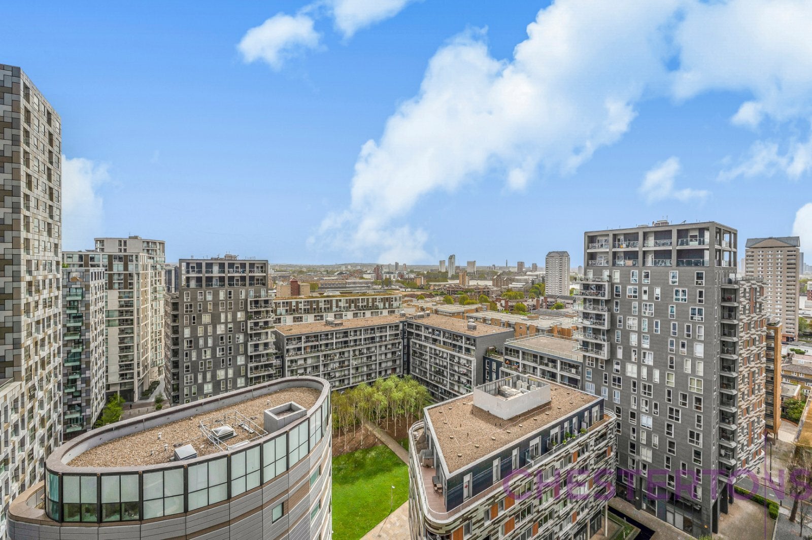 Flat Roupell Street in Greater London