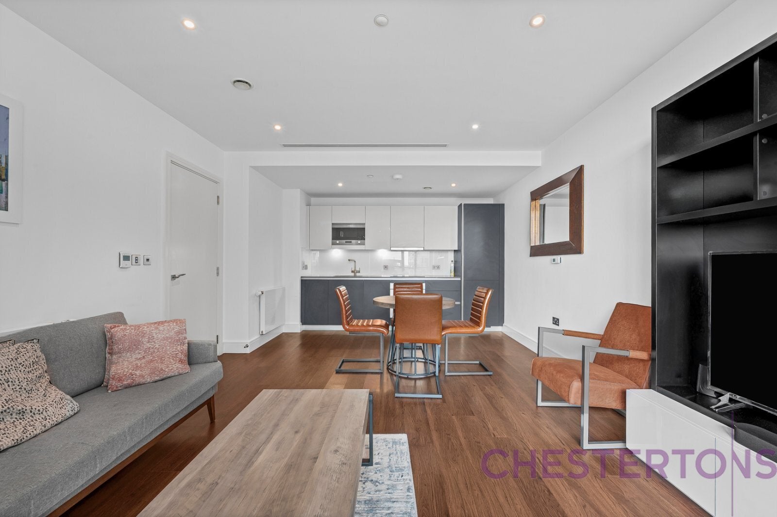 Flat Roupell Street in Greater London