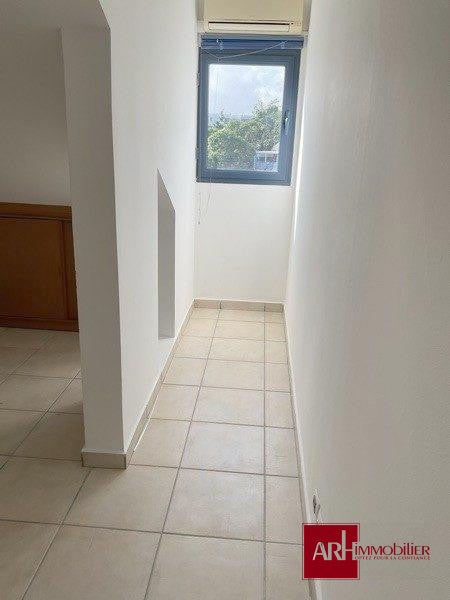 Flat Chemin de la Source in Saint-Denis
