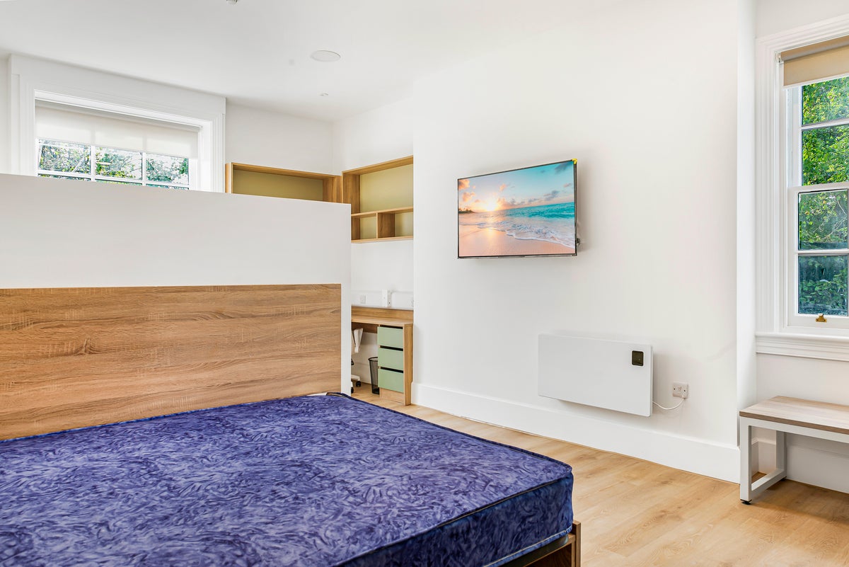 Flat Hagley Road in Birmingham
