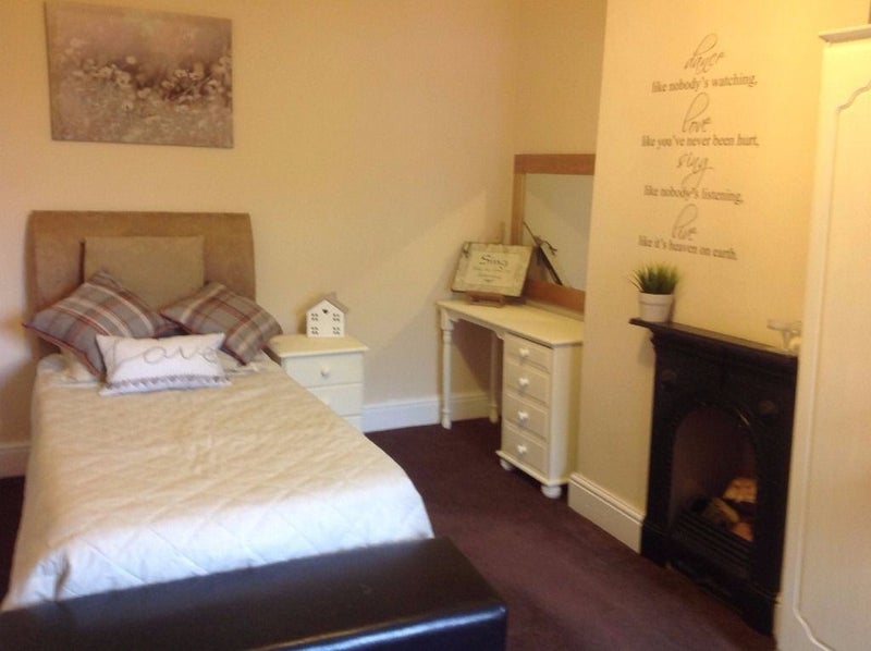 Room Lansdowne Close in Burnley