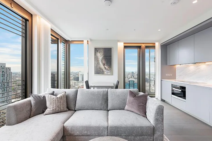 Flat Bishopsgate Plaza in City of London