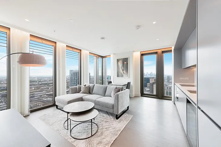 Flat Bishopsgate Plaza in City of London