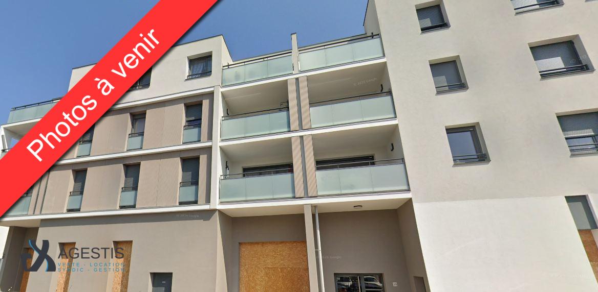 Flat Rue Louis Saulnier in Meyzieu