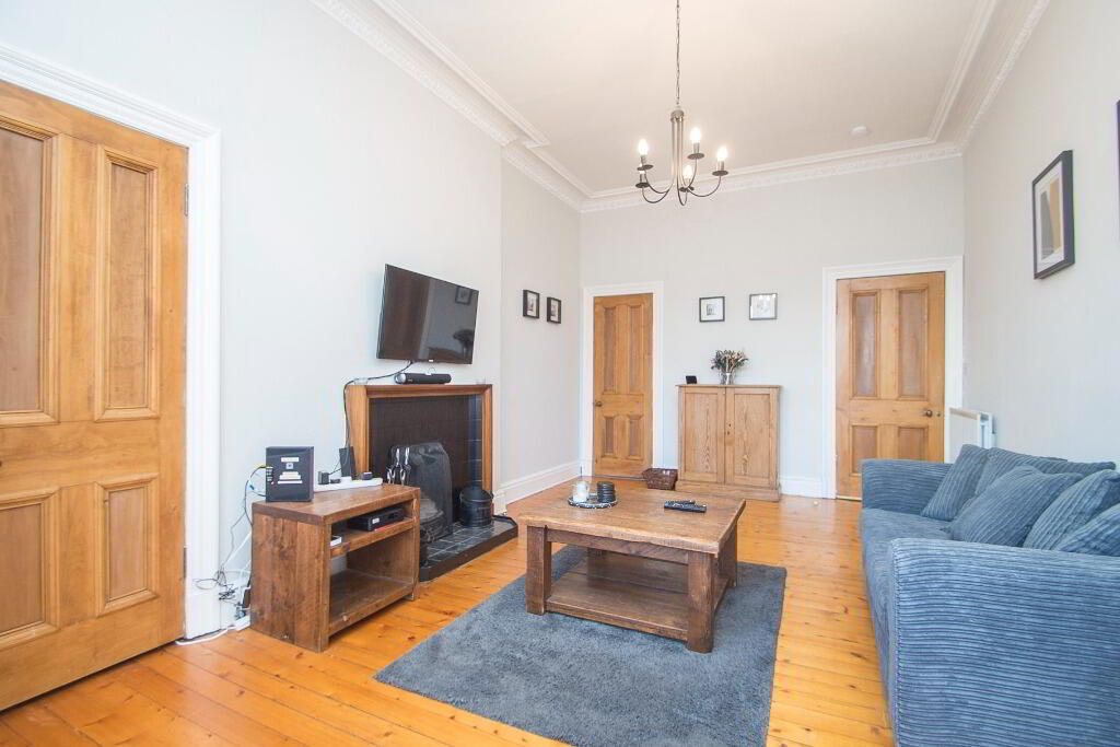 Flat New Mart Road in City of Edinburgh