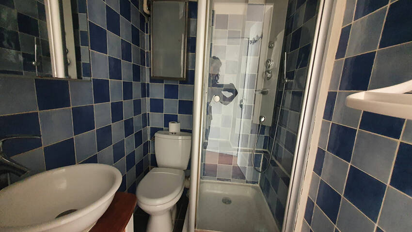 Flat Place Ferdinand-Brunot in Paris