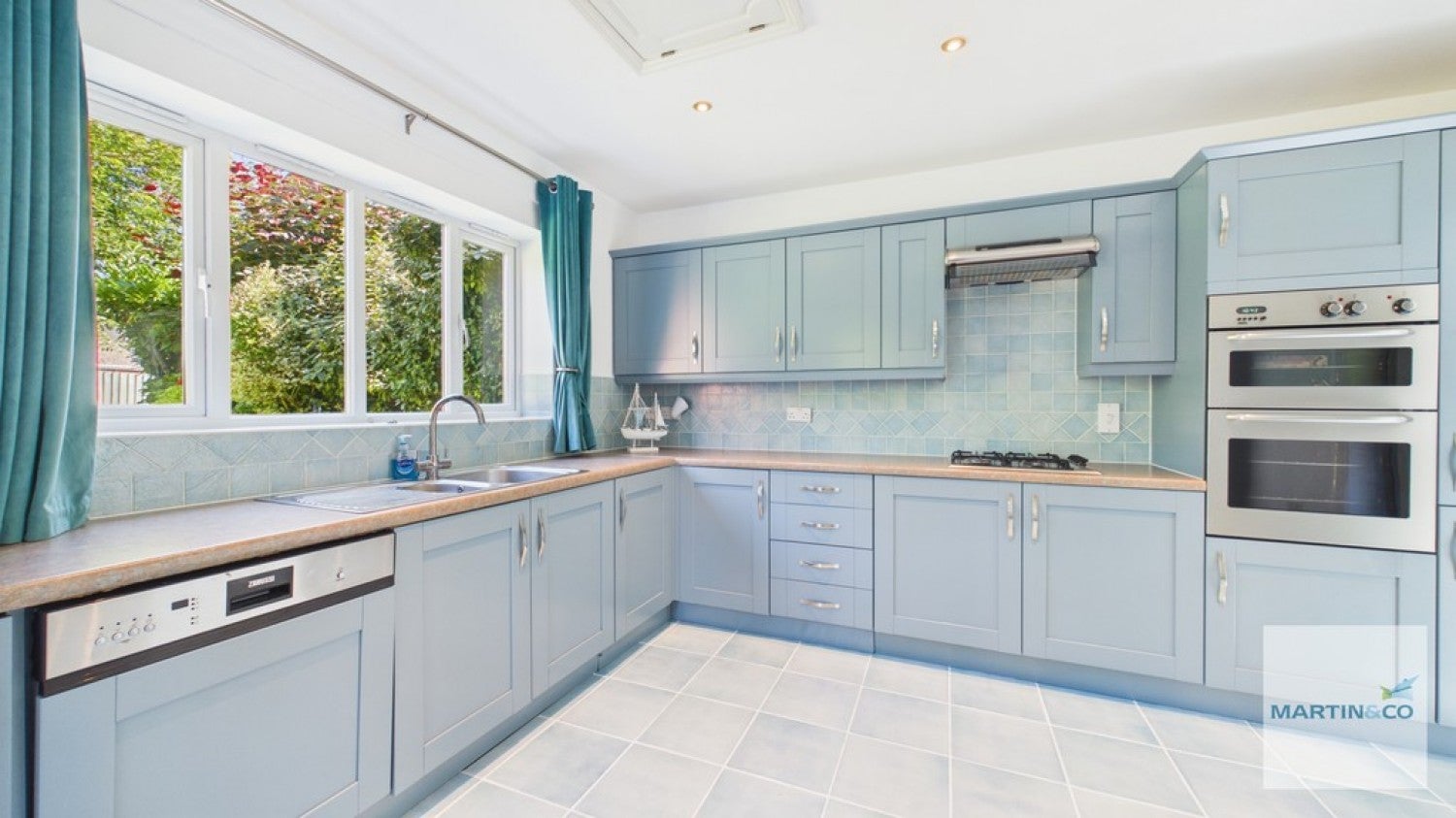 House Gettings Close in Lichfield