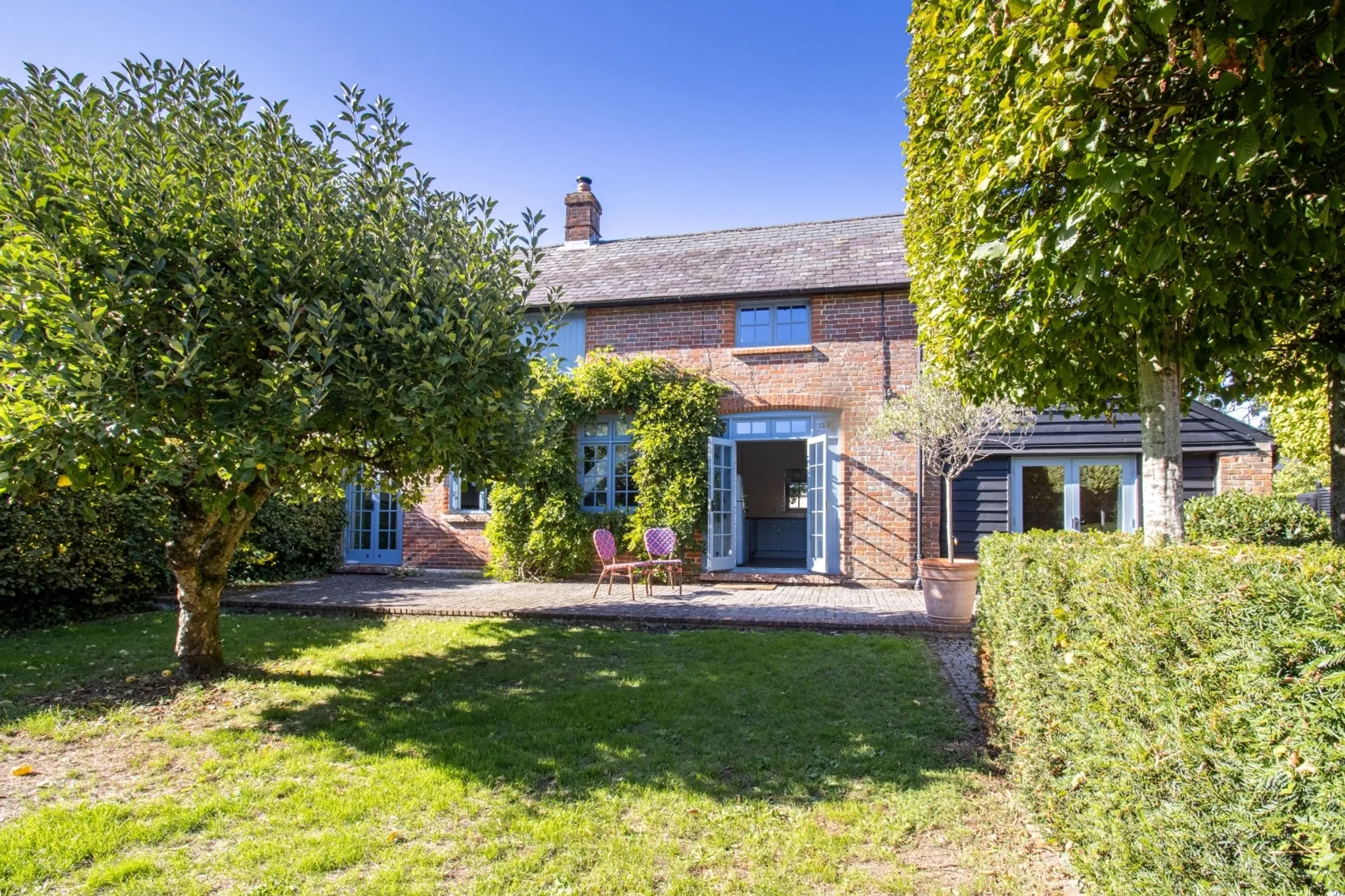 House Holt End Lane in East Hampshire