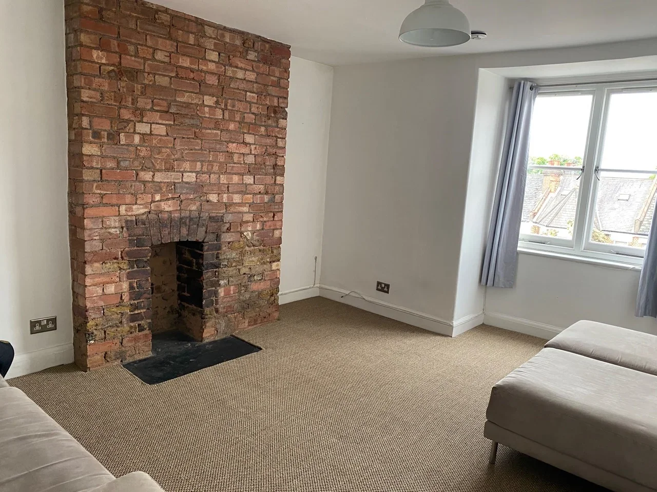 Flat Winchester Avenue in Greater London
