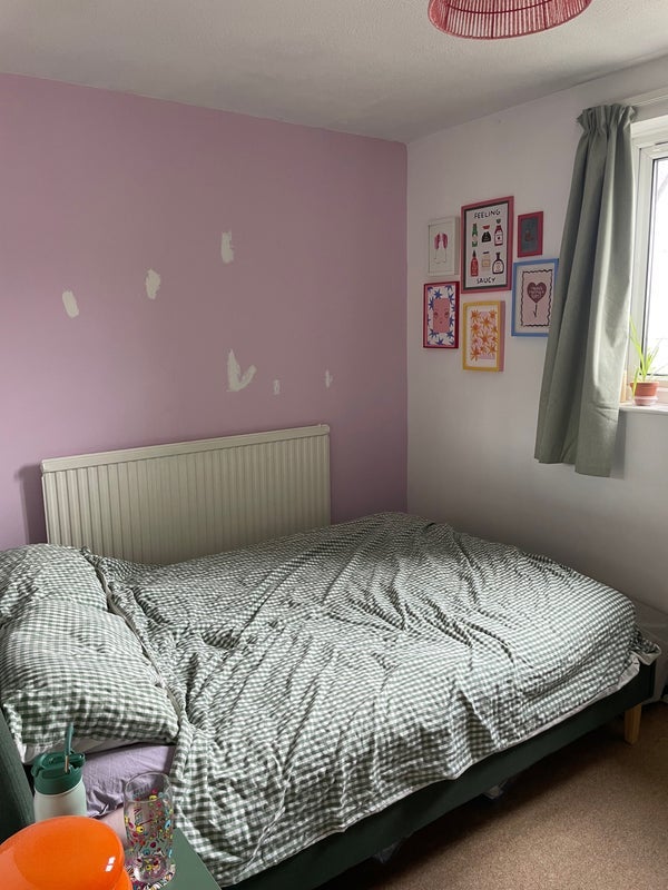 Room Cardinals Way in Greater London