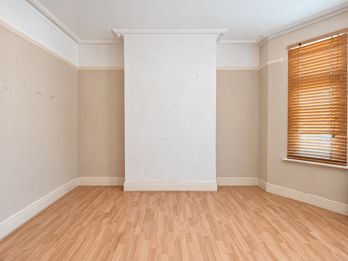 House Turner Close in Greater London