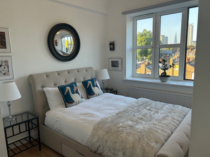 Room Kennington Lane in Greater London