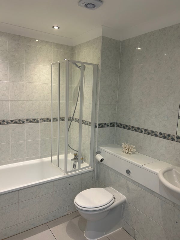 Room Kennington Lane in Greater London
