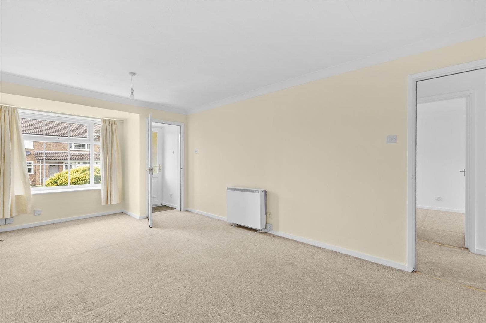 Flat Hillary Close in Aylesbury
