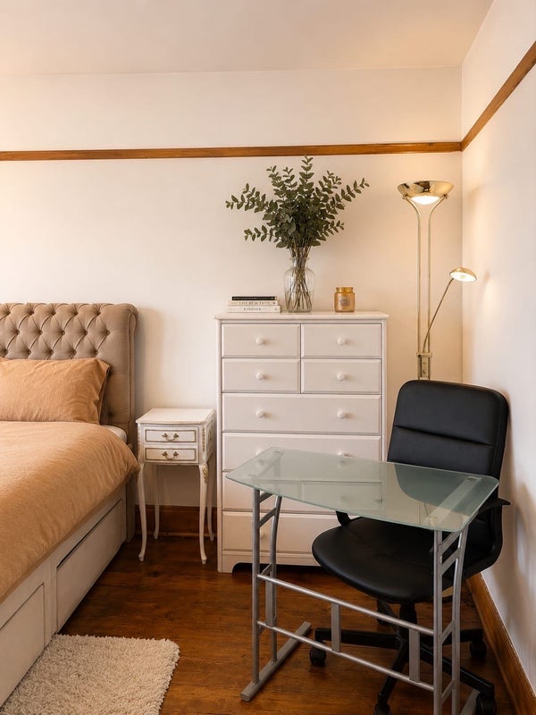 Room Munster Gardens in Greater London