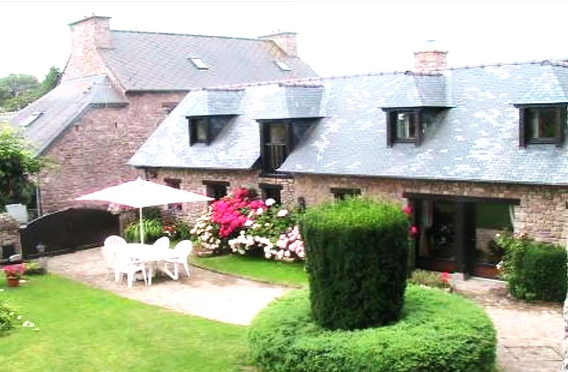 Maison Rue du Docteur Mahé à Pléhédel
