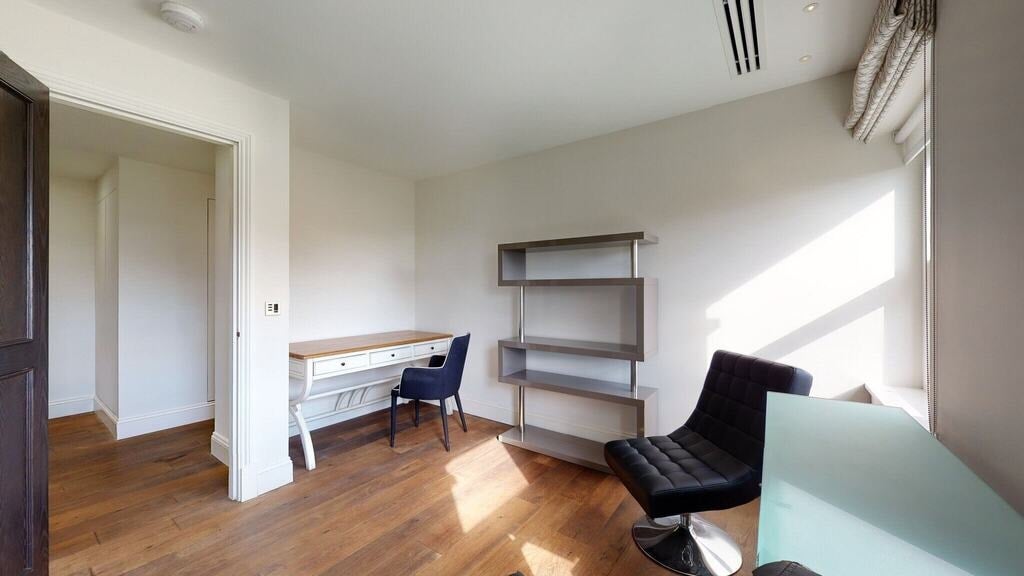 Flat Arkwright Road in Greater London