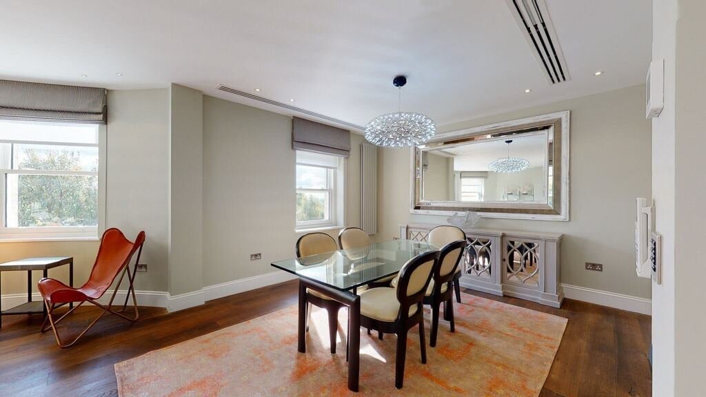 Flat Arkwright Road in Greater London
