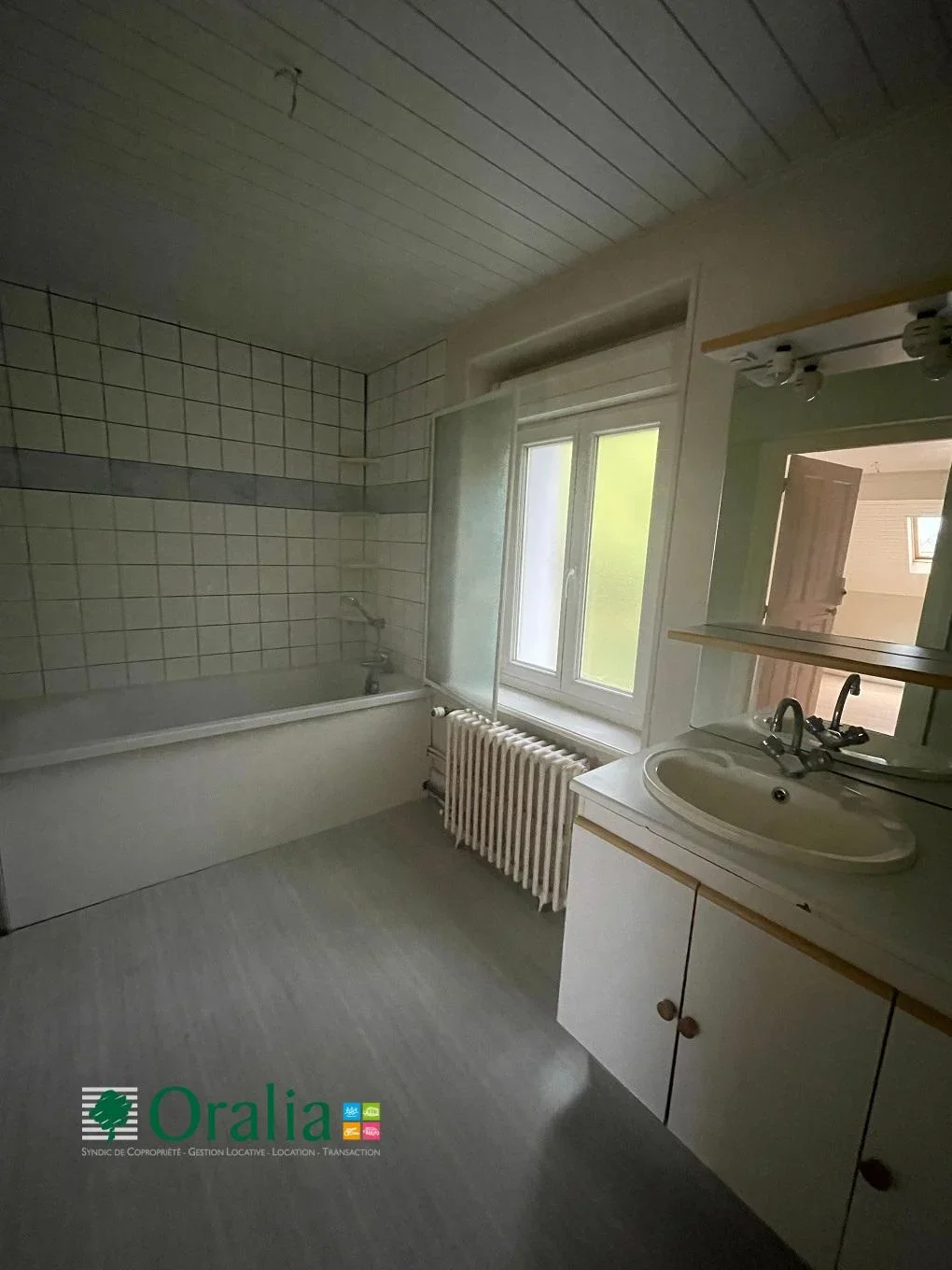 Flat Rue d'Hauteville in Paris