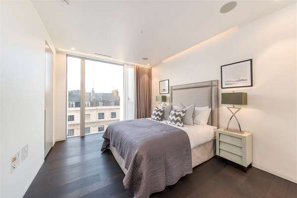 Flat Ebury Street in City of Westminster